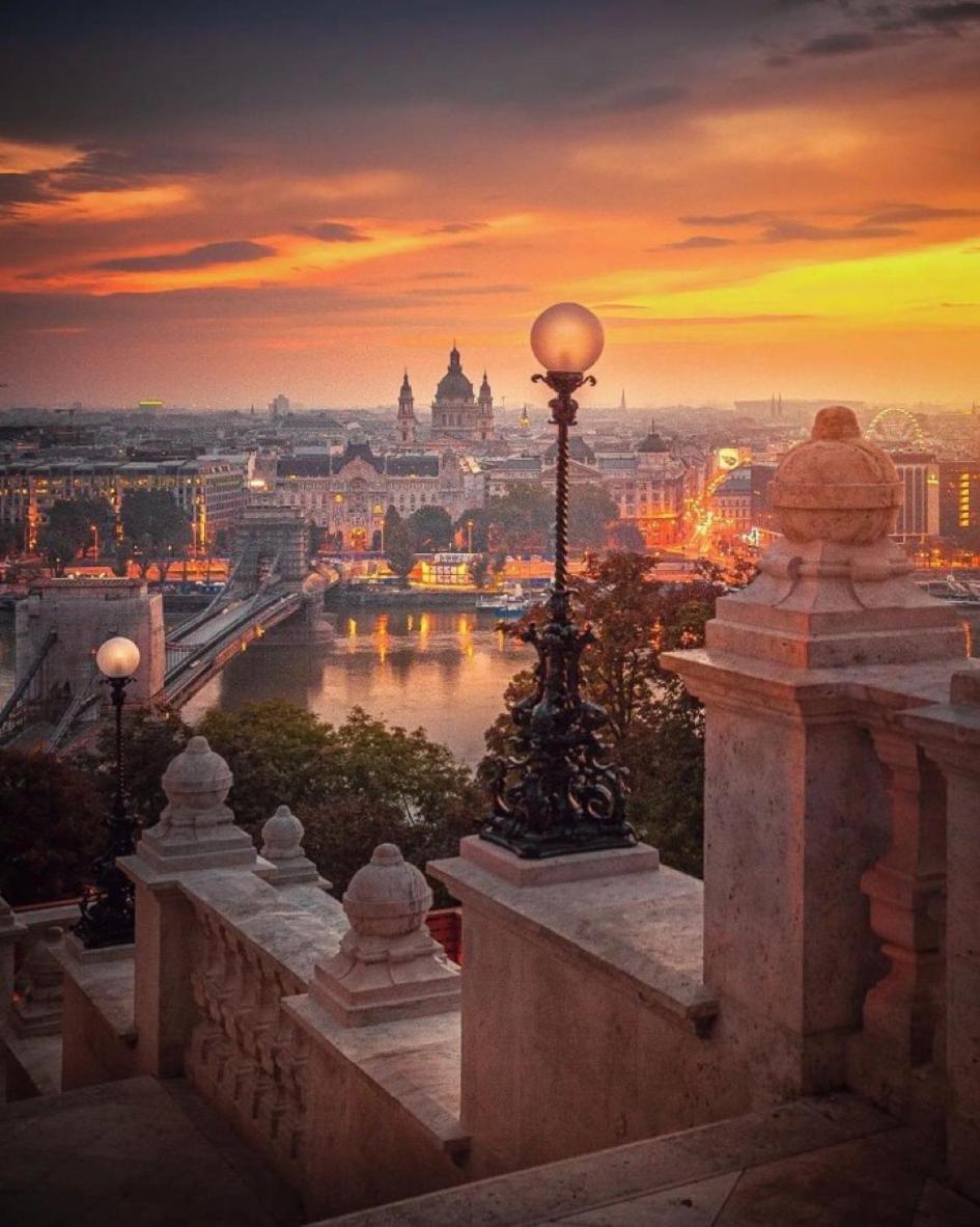 U Home Central Budapesta Exterior foto