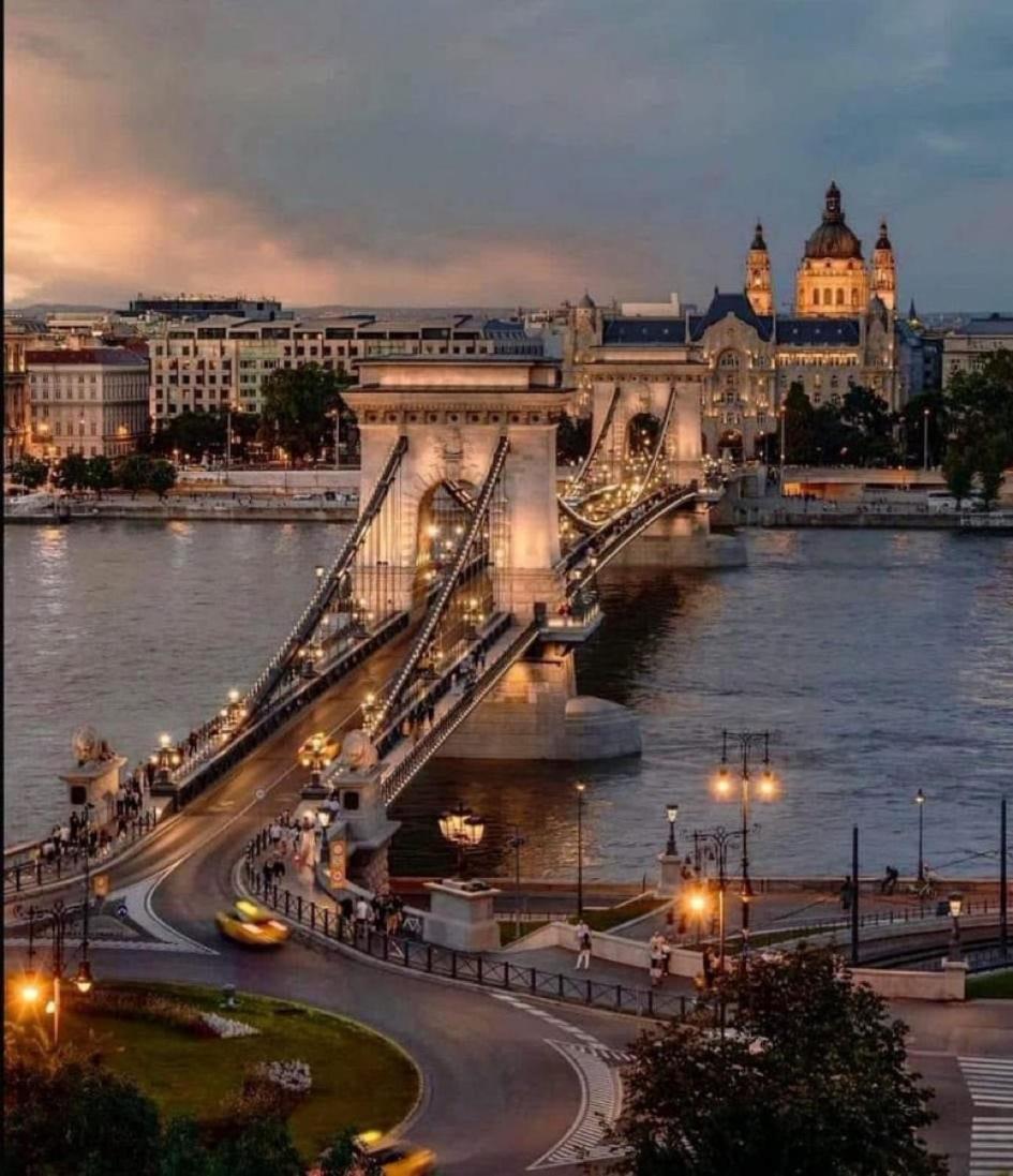 U Home Central Budapesta Exterior foto